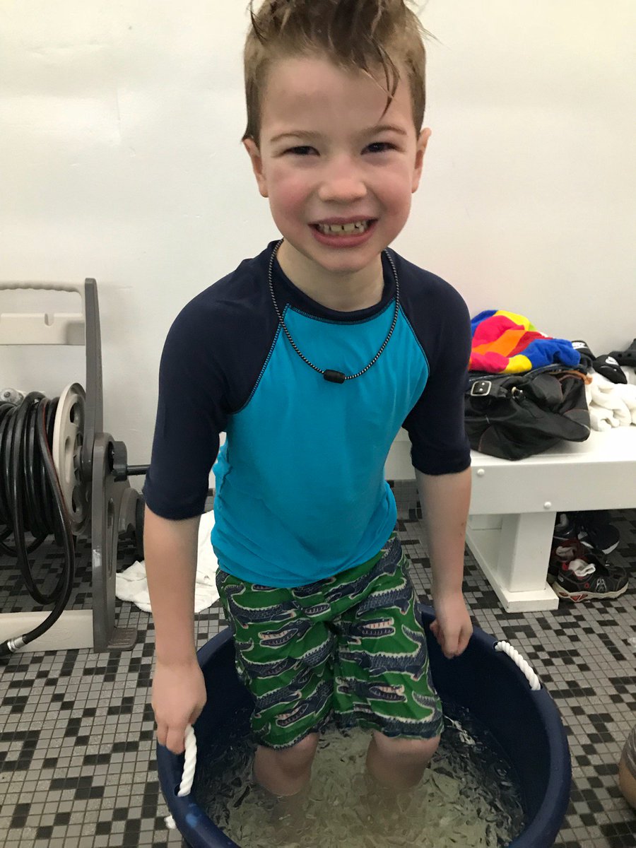 matthaverkamp's tweet image. Polar bears!!! #howhow #arapahoenation (@ Alexander Family YMCA - @alexanderymca in Raleigh, NC) swarmapp.com/c/e1fL5beF0ve