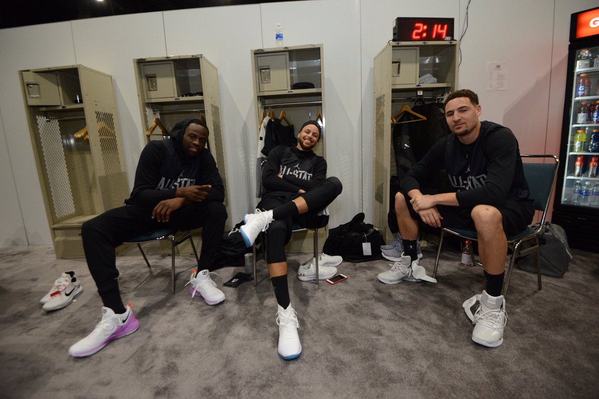 warriors's tweet photo. #TeamStephen ⭐️ https://t.co/iTVsxT5jYj