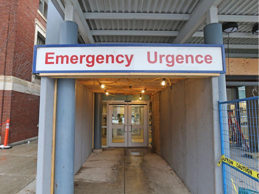 OttawaCitizen's tweet photo. Lougheed: ER patients, we know how long you've been waiting https://t.co/PlABYnDOMJ https://t.co/OEnBOe5PlB