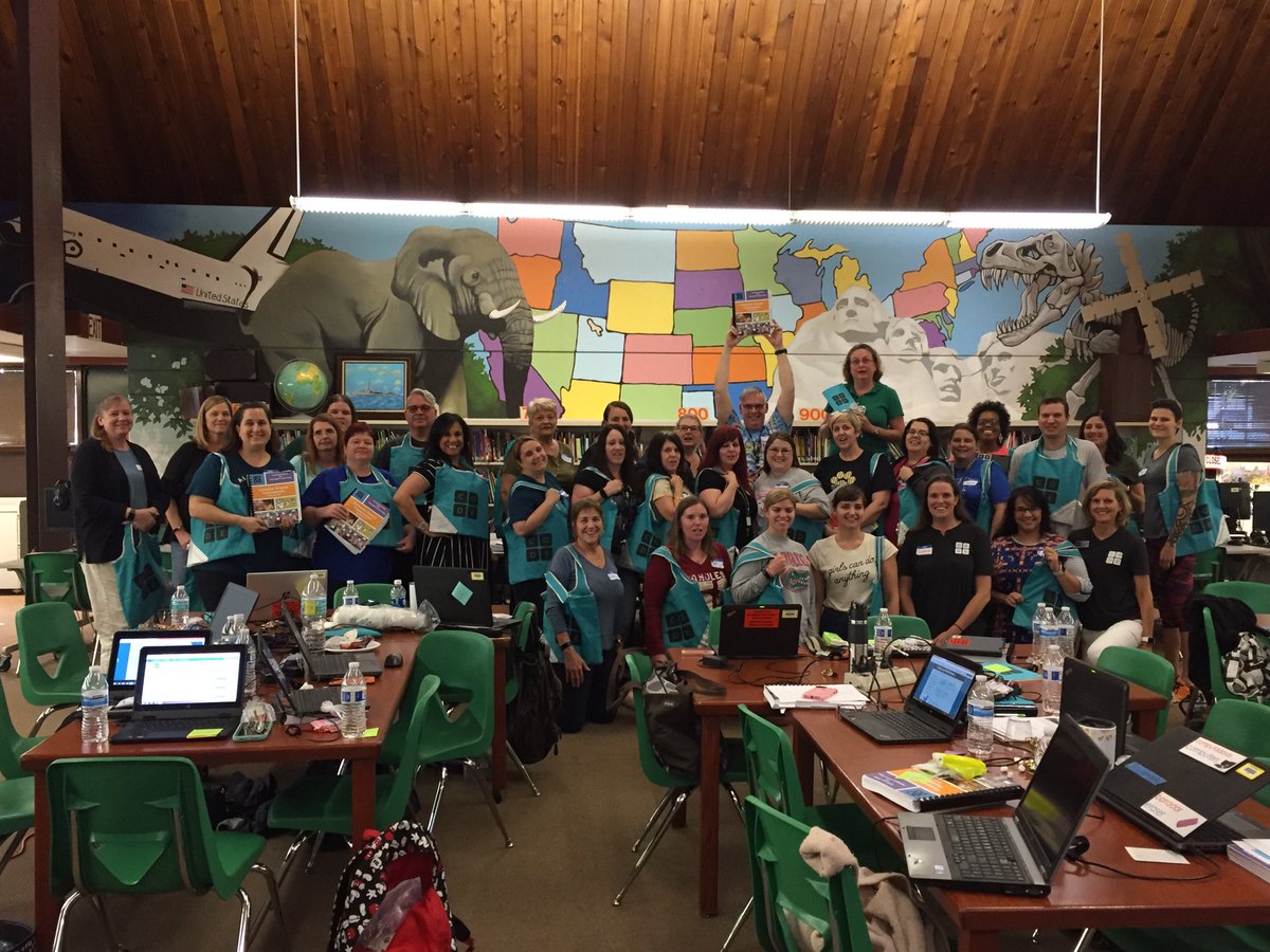 EPetersFL's tweet image. Great day of coding with these awesome teachers at @MorganWoodsES today! #CodeTampaBay @HcpsTeach @HCPSArea2 #CodeOrgPD @TampaBaySTEM @suzygreentech