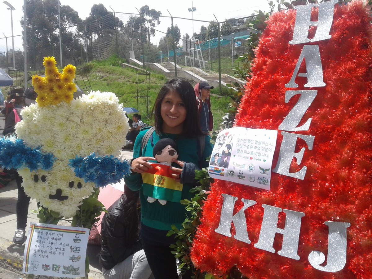 SkyBluE_1801's tweet photo. Flowers!!!
#HazeInBolivia https://t.co/hAWBus5qP6