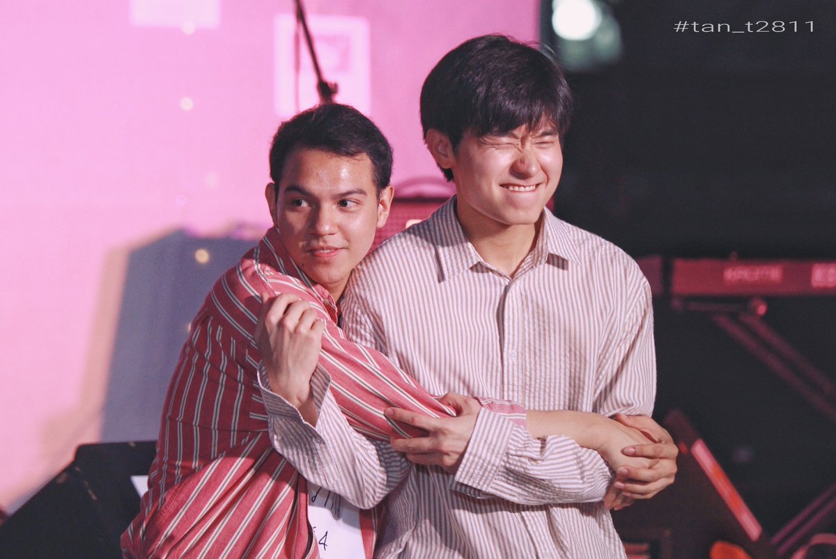Tan_T2811's tweet photo. ผ่านเข้ารอบ 8 ทีมสุดท้ายแล้วว เย้ ๆ ไว้เจอกันรอบชิงจย้าาาา 😚

@tanthaimg
#tanthaimg
#tan_t2811
#chulacuteboy
#princeofchula
#undertabacousticcontest17th https://t.co/YbZwbg4Avo