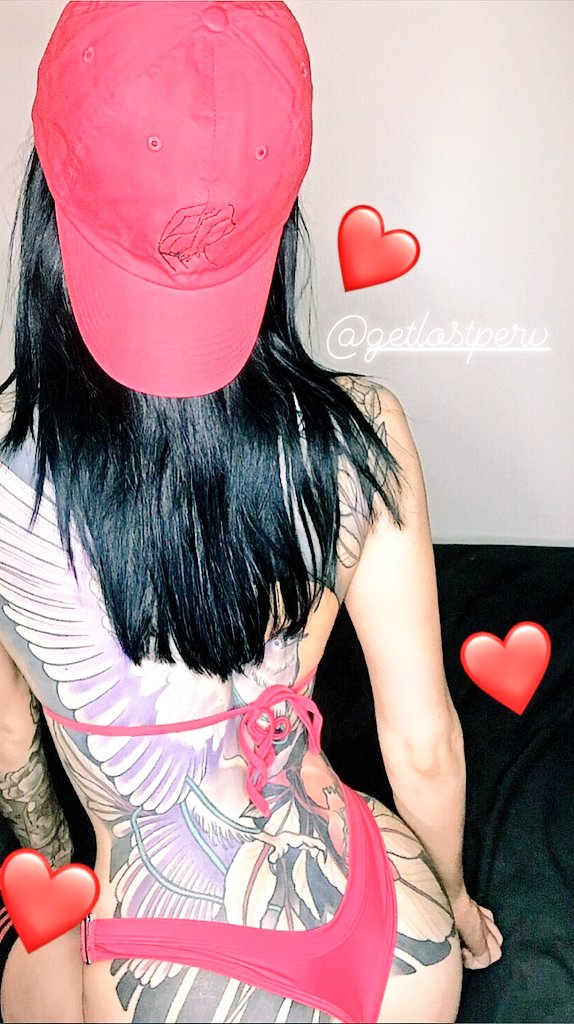 BacardisBarbie's tweet photo. Modern day myth. 🌹

#GetLostPerv. https://t.co/ABgQ47Ax9S