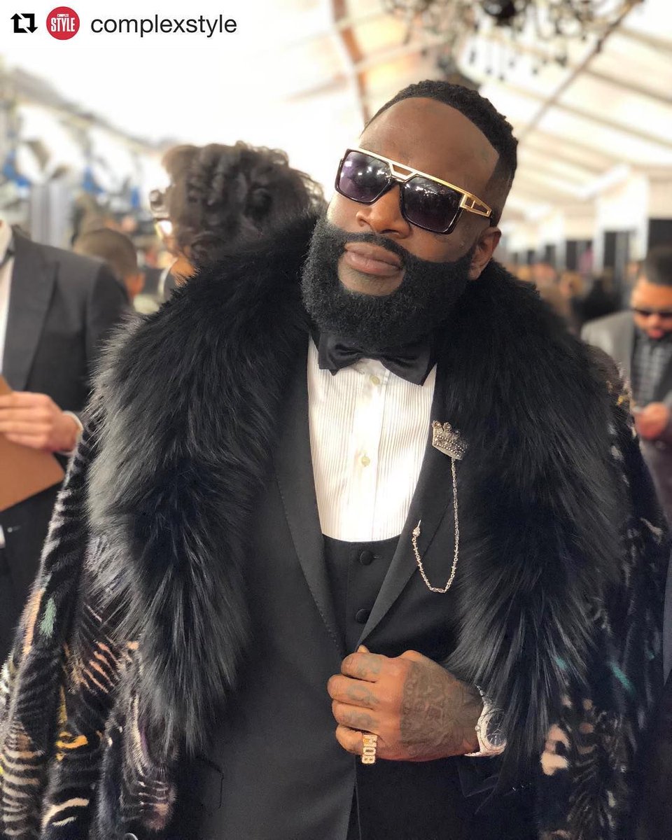EnvyMGZN's tweet photo. “How you walk in the club when you ain’t gotta work Sunday. Photo: @Complex 📸📸📸
#rickross #bawse #grammys #complex #complexstyle #stylesaturday #saturdayvibes #saturdaynight #intheclub #style #suitedandbooted #rapculture #hiphop #hiphopstyle #rozay #redcarpet #hiphopblog https://t.co/hyKOde7j91