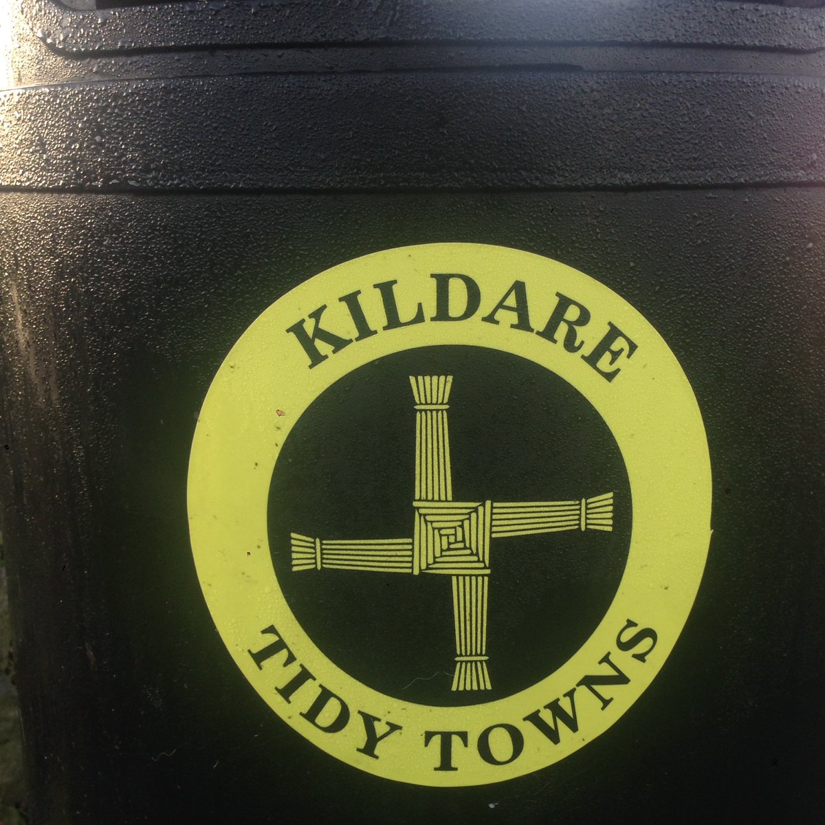 CottageMarketNB's tweet photo. Can't wait to see @karenfentonfund @keepcup stocked here in @squarekildare &amp; next March3 #CottageMarket. Your #KeepCup discount is given to the hardworking #TidyTown #Kildare volunteers brilliant work @CCCampaign_Irl @martinmileyjnr @DoFishWearPjs @KildareHeritage @intokildare https://t.co/VVmUwQV77E