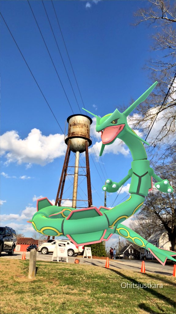 galaxyterabyte0's tweet image. #Rayquaza at the Water Tower! #arplusmode #ARplus #Pokemon