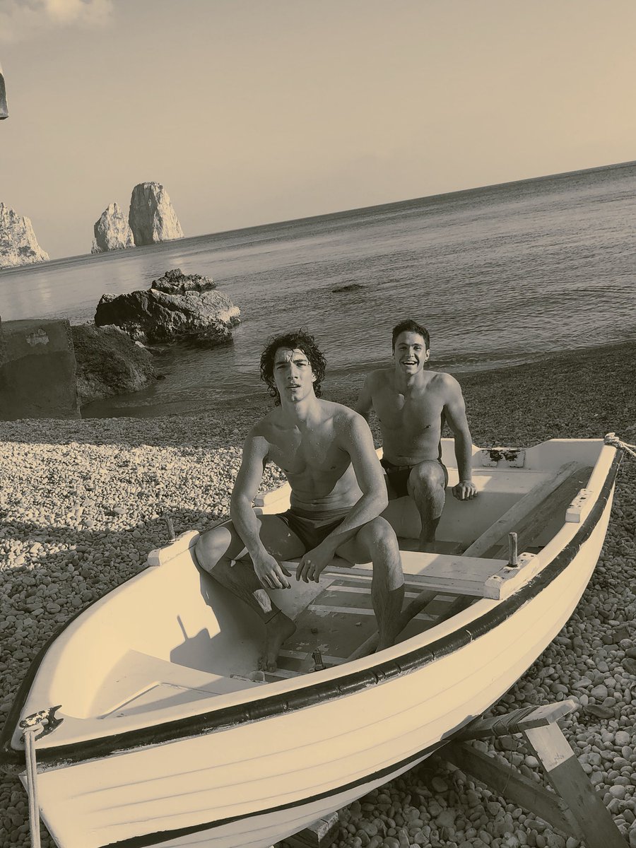Michaelrondaa__'s tweet photo. Capri Italia .  30/01/18 https://t.co/XyKYjzshQn