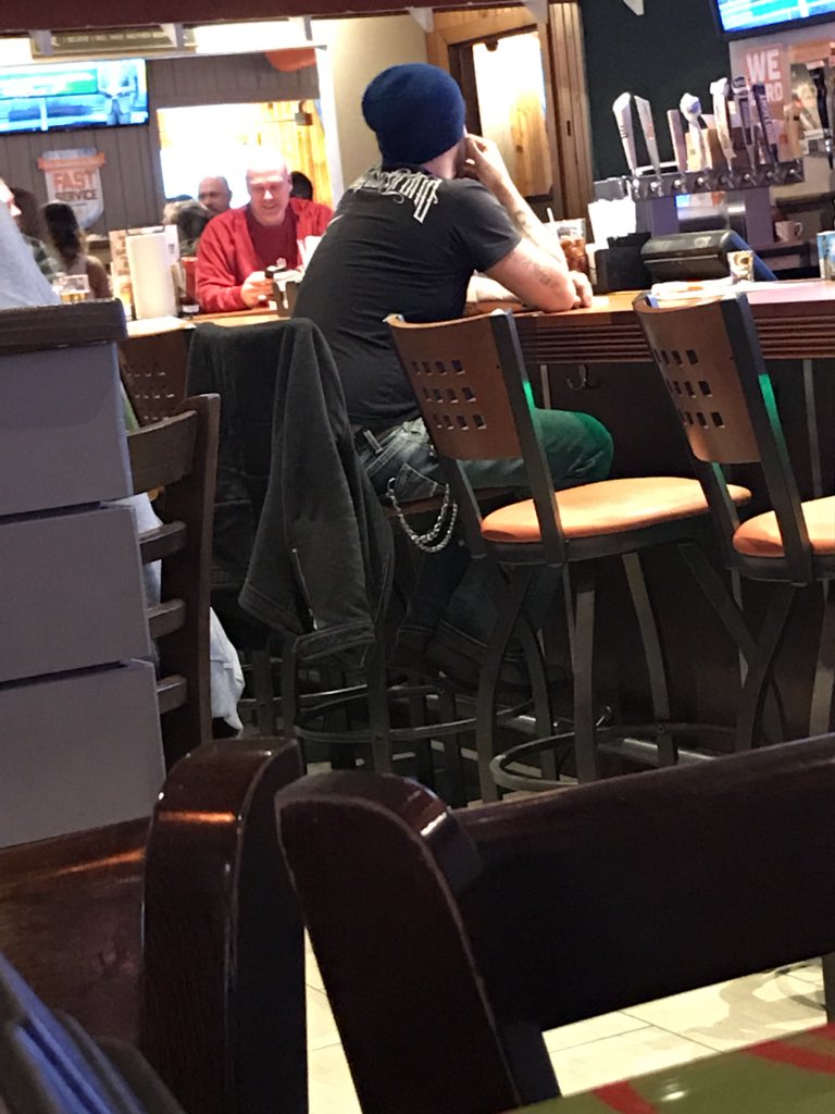 RedRocketRadio's tweet image. You’re not hardcore unless you live hardcore #ChainWallet #rrr