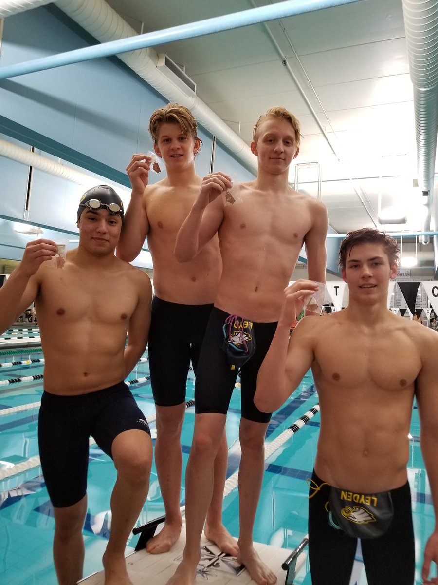 Congratulations to Tom Radziszewski, Rudy Moctezuma, Stás Karpiesiuk, and Kamil Gorski for setting a new team record by 3 seconds in the 200 free relay. #leydenpride