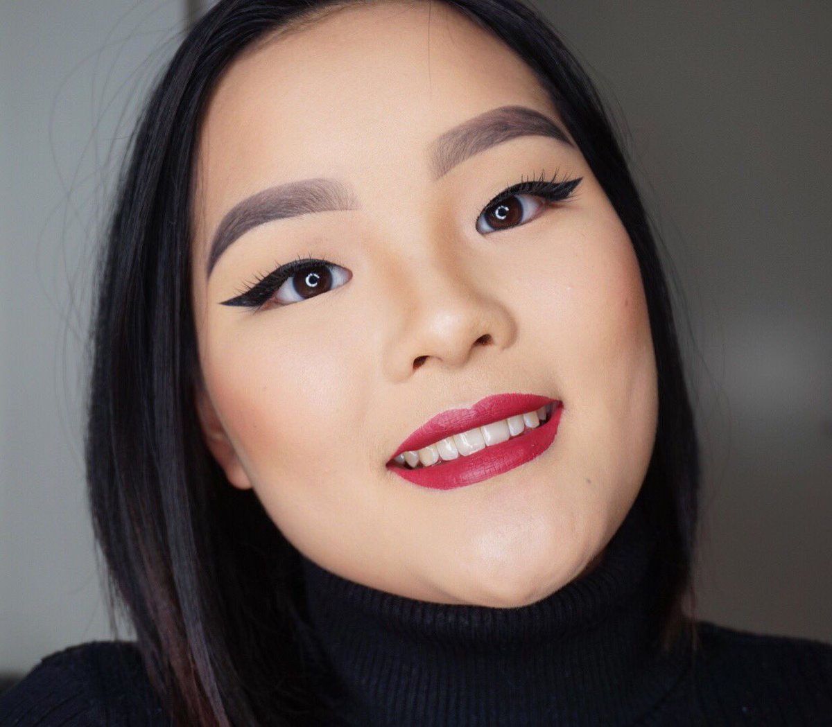 beautybysofiewa's tweet image. ✨✨✨✨

IG: beautybysofiewa

#Dipbrow pomade, #contourkit , #blushkit from #AnastasiaBeverlyHills @ABHcosmetics @norvina1
#Munchkinlashes from #felinelashes @FelineLashes
#liquidlipstick from #OFRACosmetics @OFRACosmetics
#Epicink liner from #NYXProfessionalMakeup @NyxCosmetics