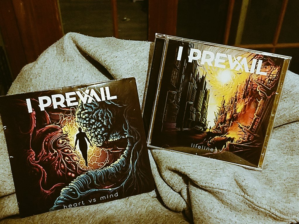 Tayler_TV's tweet photo. They shall all be STUCK IN MY HEAD 😍🤓😎🤘🤘🤘 @IPrevailBand @Bri_Prevail @eric_prevail https://t.co/8bgt41p0AN