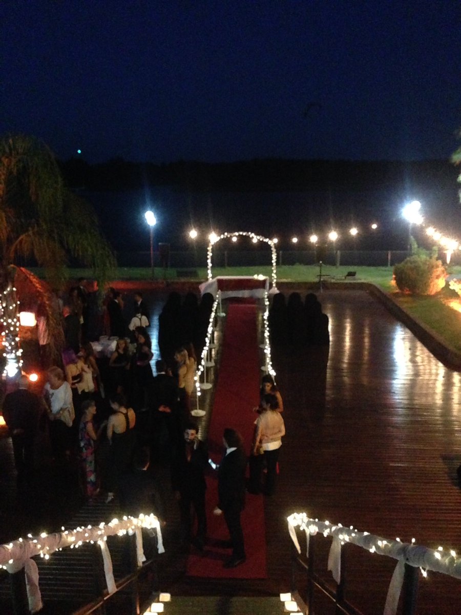 Pablo_Gerino's tweet photo. Por empezar la ceremonia de Jimena y Tomás en Bahia Punta Chica. @NicoDiorioDJS @morocatering https://t.co/LDdQalTIvI