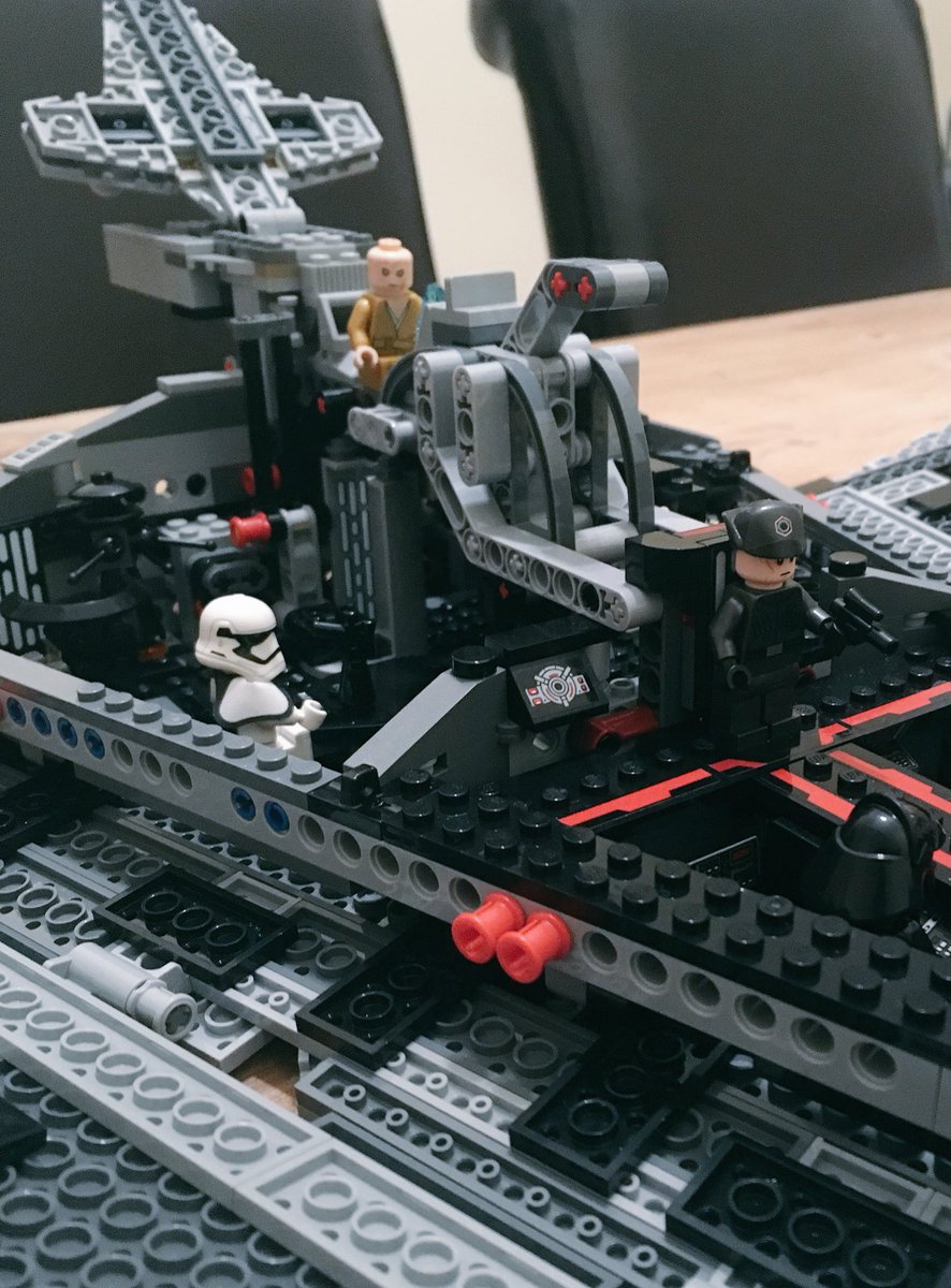 The_G_99's tweet photo. Don’t judge me! I know it’s Saturday night but........I finished it!! @thejaredi @LEGO_Group @starwars #Lego #EngineeringMasterclass https://t.co/cM9e1BPkWB