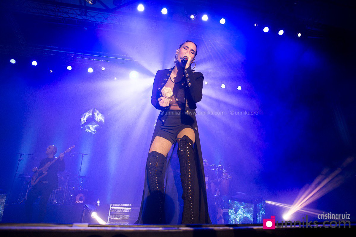 unnika's tweet photo. EL #Toursecreto de @IndiaMartinez se despide de Barcelona por todo lo alto en el @guitfestbcn.
📷: @unnika  
Próx. fotoreportaje en https://t.co/NNXcDA922O https://t.co/XVvJsy4bB2
