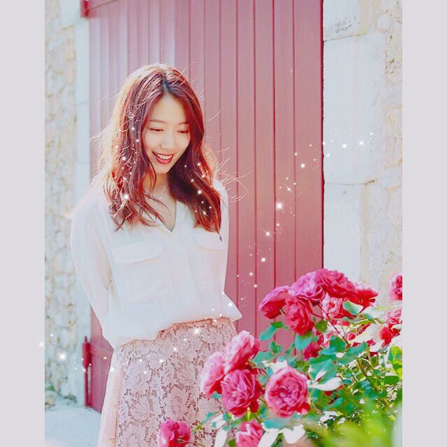 Park__ShinHye00's tweet photo. ・

Happy Park Shin Hye Day 🎀💞

シネちゃん、おめでとう♡”

1番だいすきな女優さん。

#HappyParkShinHyeDay 
#センイルチュッカヘ 
#1番だいすきな女優さん 
#韓ドラ好きな人と繋がりたい 
#らぶりつ下さい 

・ https://t.co/46u7YcGqUm