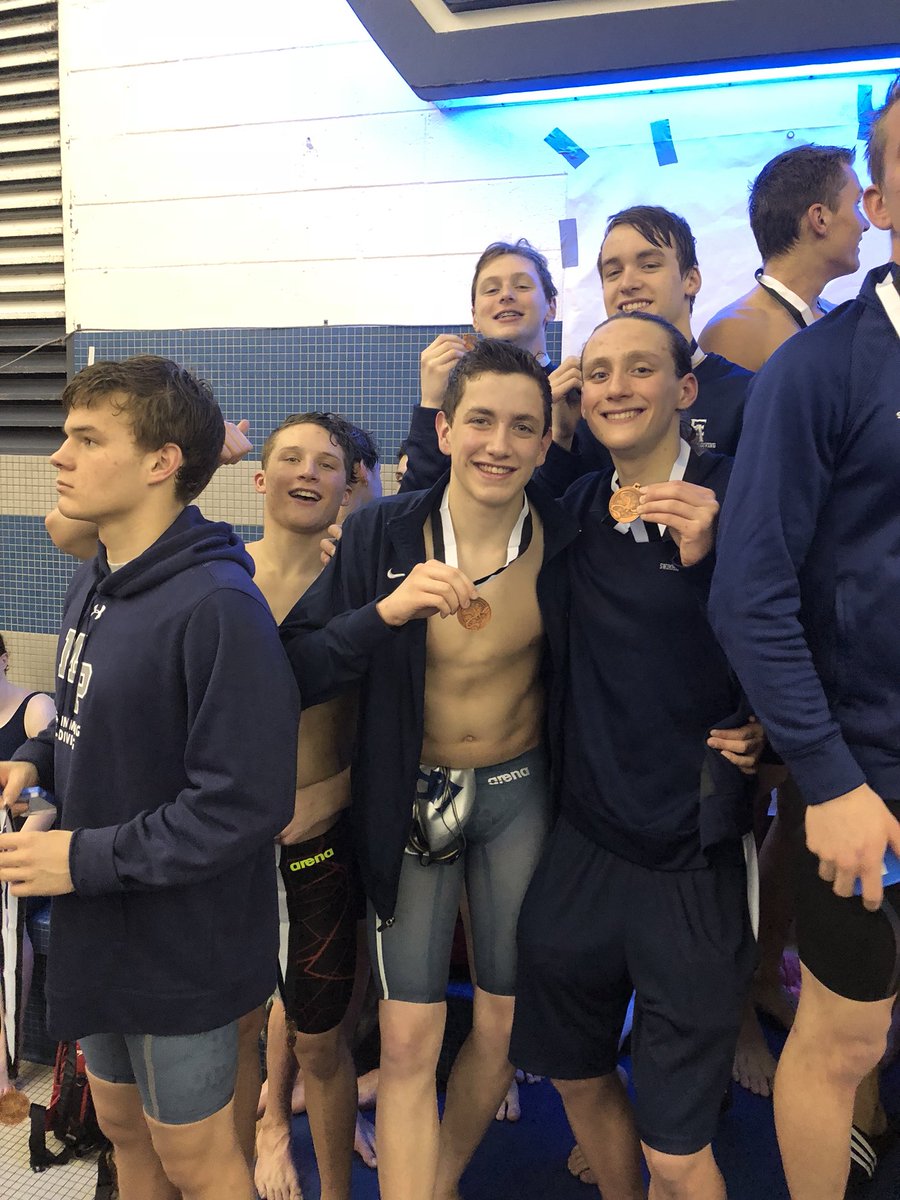 EA1785_SwimDive's tweet photo. Boys 400 Free Relay takes 5th with a new school record of 3:08.83!!! https://t.co/6xOcwKKW08