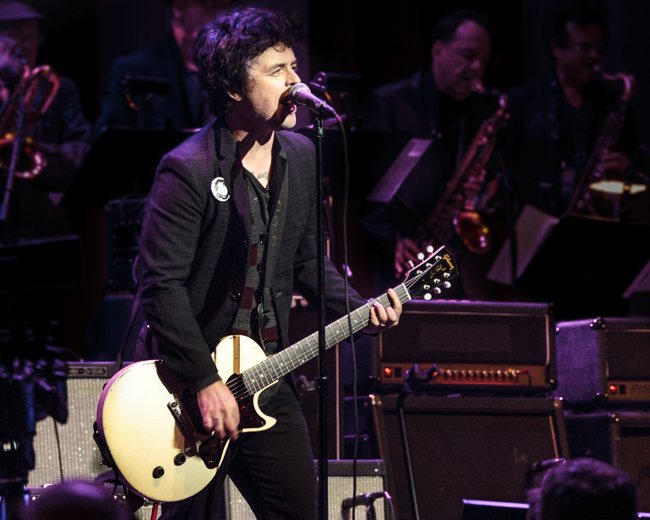 Wishing Green Day s Billie Joe Armstrong a happy birthday today.   