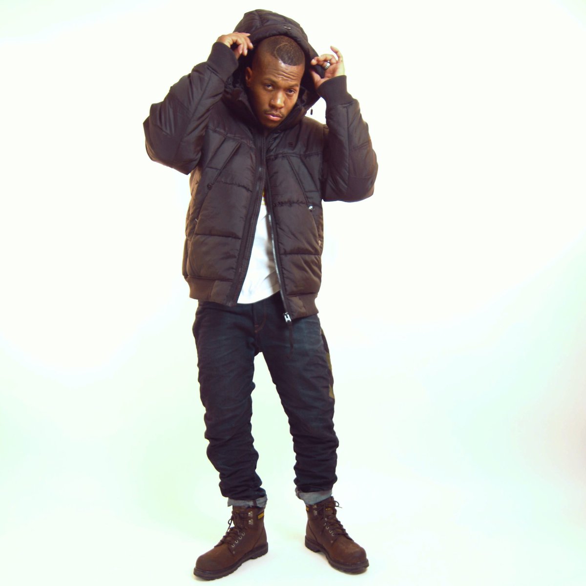 RADIOPUSHERS's tweet image. #TRENDINGNOW on @POWER1028LA is #AGAIN by @artistnameleon Stream live between 7pm-9pm-est 2-nite @ listen.samcloud.com/w/72837/POWER-…  Stream his visual #ALLNIGHTFLOW youtube.com/watch?v=z_5UDg… on @RADIOPUSHERSTV Stream @ radiopushers.tv/watchtv @Kingjamesworthy @iamjopaul @JoeyCapoMusic