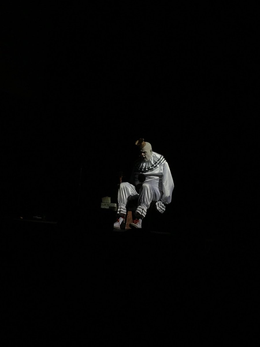 heyda1019's tweet photo. So great! #puddlespityparty https://t.co/nvk9f1Z6O1