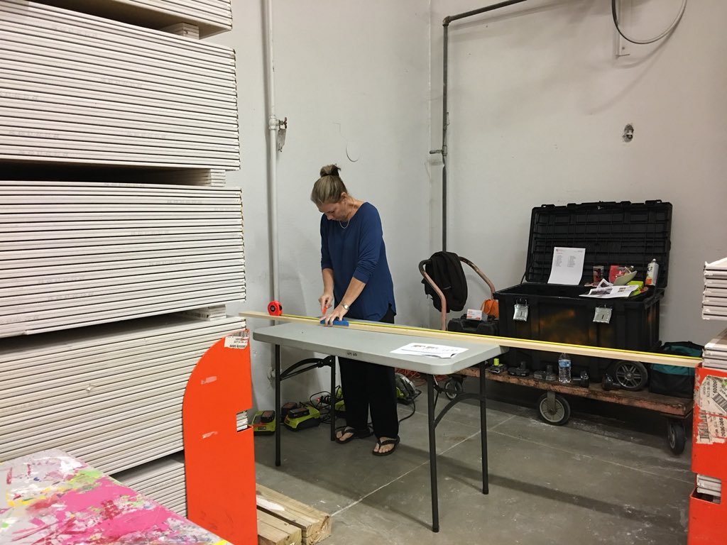 I am so slack this week!  Sorry ladies, I forgot to post the pictures of our Do It Herself Workshop! We had a blast! Your spice racks look fabulous.