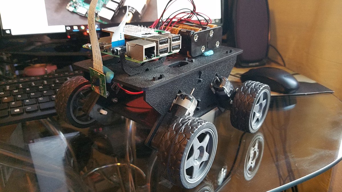 BKTaco's tweet photo. Set up my 2nd place prize from @FormulaPi_ from last season. Not a regulation #monsterborg but it means I can do some irl testing. https://t.co/wp0V2Xl4f5