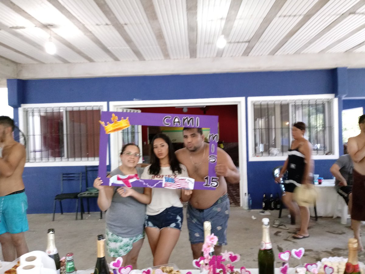 yamipazzz's tweet image. #funtimefebrero2018 Cami que pases una noche genial! Nos alegramos de verte tan feliz!!! Te adoramos besotes 💞😘😘😘