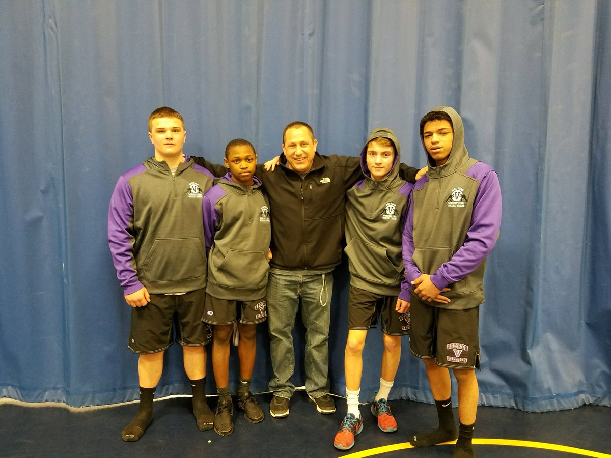 coachmarlowe's tweet image. Big thanks to these 4 guys for allowing me to tag along and get a prime seat to the NYS Championships in Albany February 23/24, Congratulations to Brian Hedding, Jayden Scott, Eli Sims and Kyle Tillich #TheRH4 #Statereps #RHWrestling