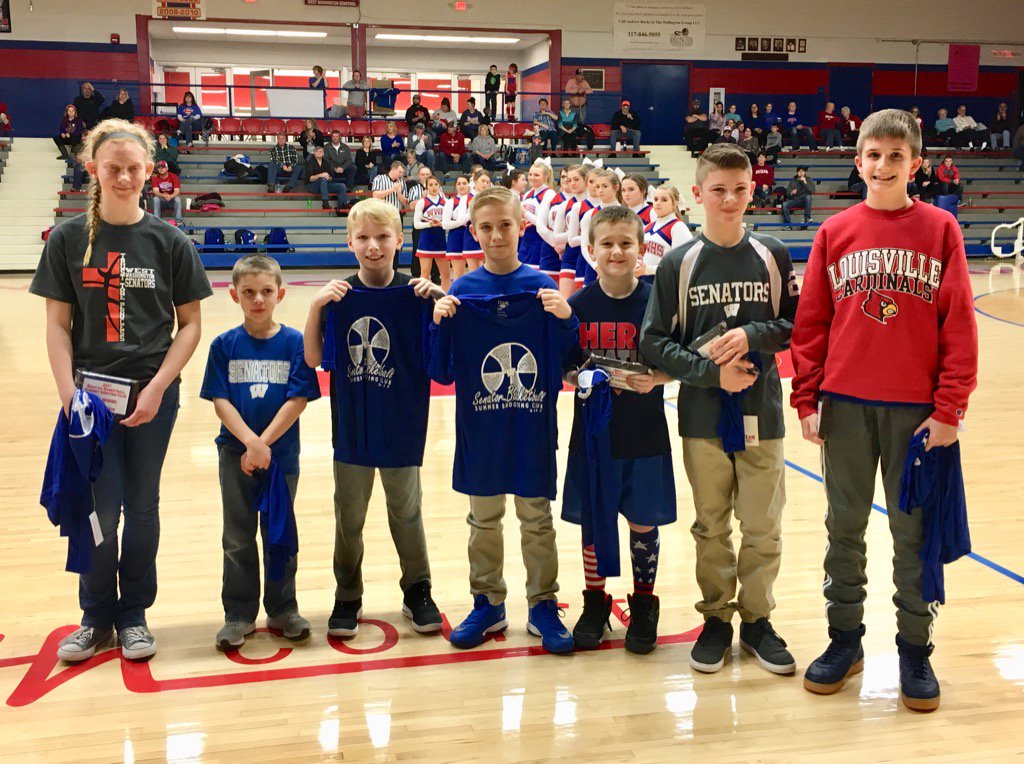 WWSenatorHoops's tweet photo. Top shooting club members recognized tonight along with middle school teams and Little Dribblers! @WWSenatorSam https://t.co/RwIxPEoMlz