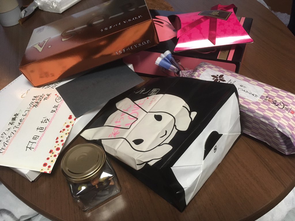 村田真哉 名前の漢字を間違ってました 申し訳ない キャタピラーの作画は匣咲いすか先生です 村田真哉 名前の漢字を間違ってました 申し訳ない キャタピラーの作画は匣咲いすか先生です