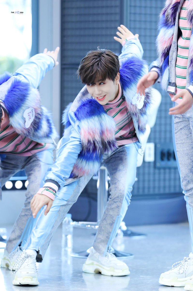 theHOera's tweet photo. HQ 👑
180124 팩트인스타 · 섹시 울프❗️
﹏
#TRCNG #호현 #호현이의시대 @TRCNG_official https://t.co/sPAfbajbJC