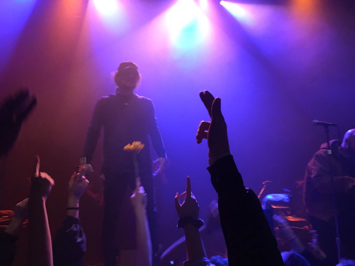 brandon_hughes_'s tweet photo. Bonelang sold out Lincoln Hall. https://t.co/IbDFvcfNU0