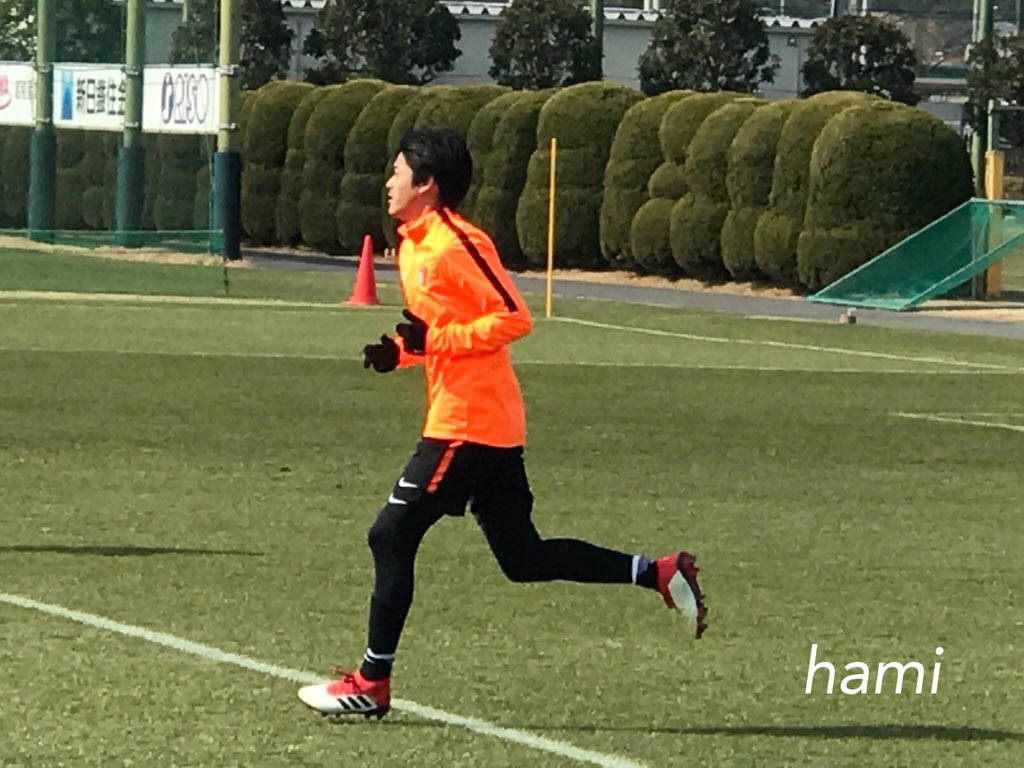usukekami's tweet photo. 今日は内田選手の姿を見る事が出来ました😆
行って良かった😊 https://t.co/dWBqG7RqZS