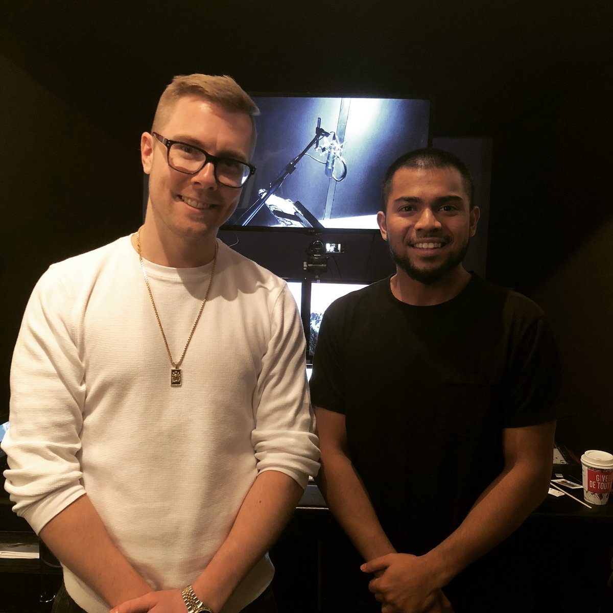 Cantonio7's tweet photo. I've been working hard on new music in the studio. Can't wait to share it with everyone. https://t.co/vjXnB3V16V