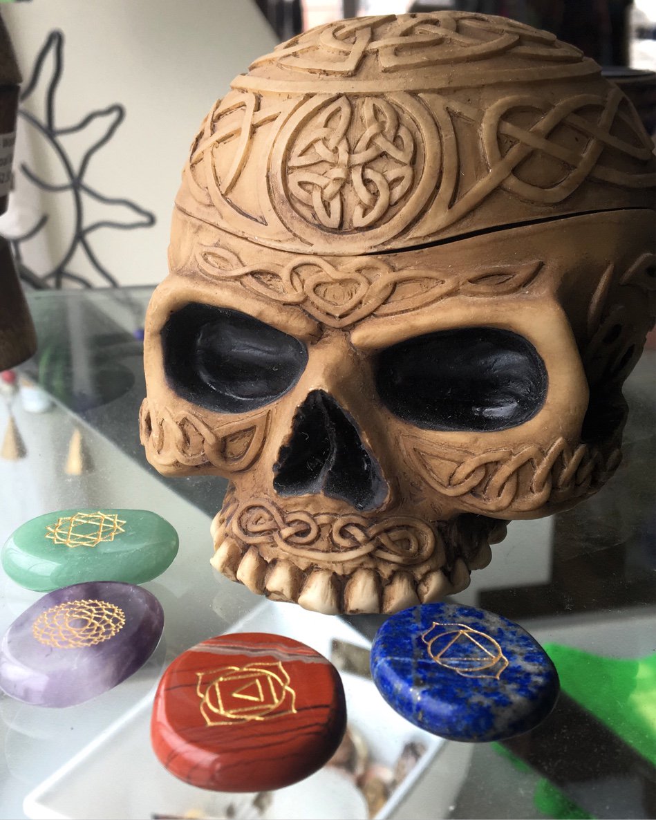 WickedLettuceSS's tweet photo. 💀

https://t.co/zH0ZpGr3fq
#wickedlettucesmokeshop #wicked #wickedlettuce #lettuce #smokeshop #headshop #giftshop #skull #ashtray #crystal #rock #chakra #worry #stones #worrystones #maine #staylifted #staylifted207 #207 https://t.co/6QoBzzzC6V