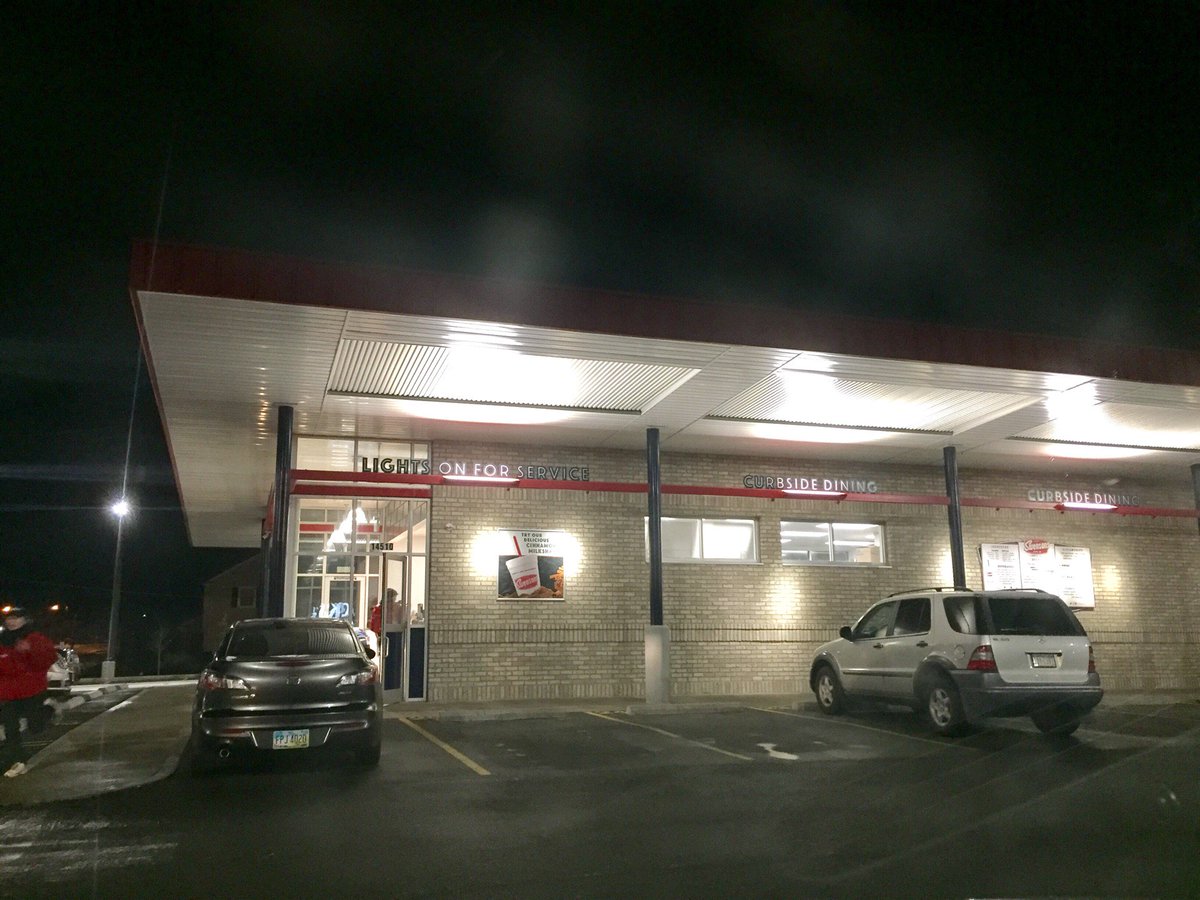 QuarryLaneFarms's tweet photo. Did someone say galley boy? (@ Swenson's in Beachwood, OH) https://t.co/eCjEz2WJnr https://t.co/Jhtp9IYiuo