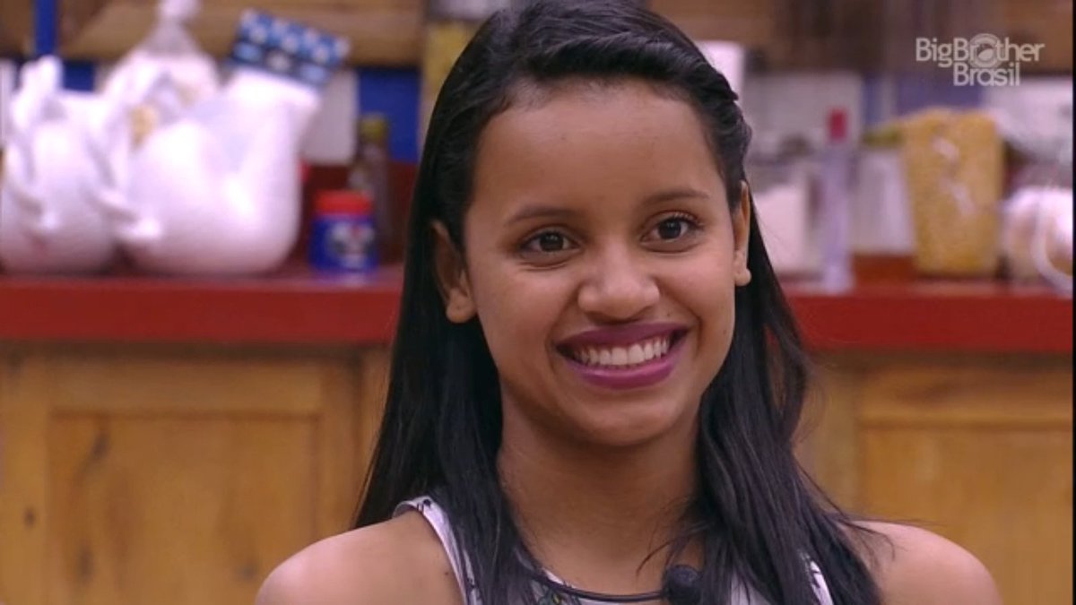 parcial_reality's tweet photo. Quem tem mais torcida? VOTE:mi segui ai tbm 

Kaysar- RT
Gleici - FAV

#BBB #RedeBBB #BBB18 https://t.co/Og4SDW5WgO