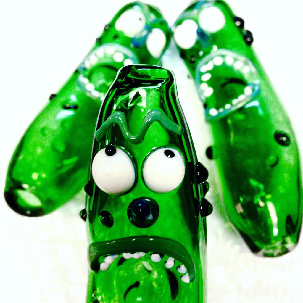 smoknrays's tweet photo. Morty!!!! I've turned myself into a pipe Morty!!!!! #smoknrays #reno #sparks #glassgame #picklerick #schwifty #redeyes #custom #handblownglass #needit #gottohaveit #steamroller #ripit #bluntculture #herbalife #rickandmorty #riggityriggitywrecked #dankmemes #hype #dailycannabis https://t.co/g8toge4wV0