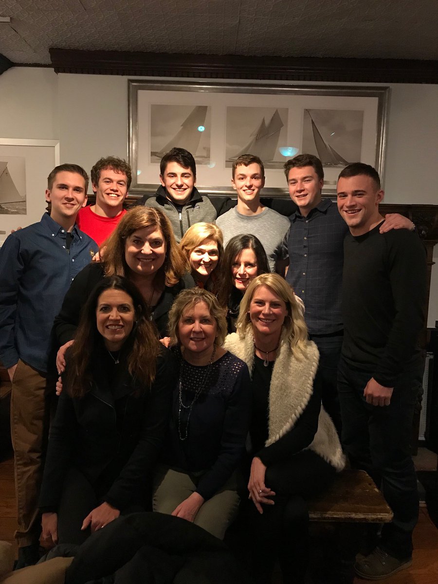 lynnspinburn's tweet photo. @bsmredknights 2014 graduates doing a moms/son weekend in Annapolis #gonavy #2018collegegraduates https://t.co/GVTyLLo5H3