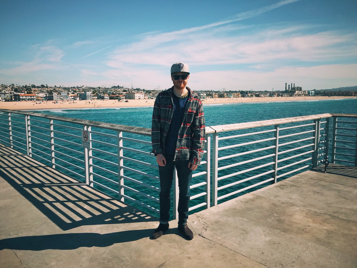 WesMackMusic's tweet photo. ☀️🌊 ||| #LAX #HermosaBeach #OutInLA #LosAngeles https://t.co/75E2XK2IMN