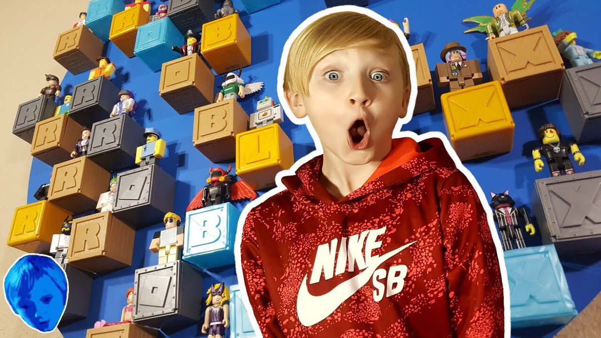 Being Logan On Twitter Diy Toy Collection Display Https T Co Gec9r1la8b For My Roblox Toys From Jazwares Up On My Youtube Channel - roblox toys diy