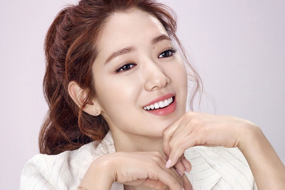 HAPPY BIRTHDAY PARK SHINHYE  Feb. 18, 1990      