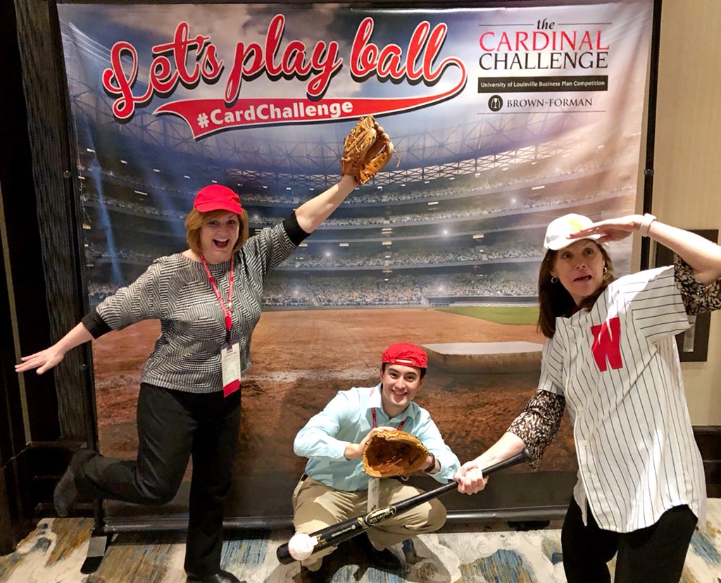 Scott502's tweet image. Congrats!! The creative MBA students and UofL College of Business make a great team @CardChallenge. #CardChallenge