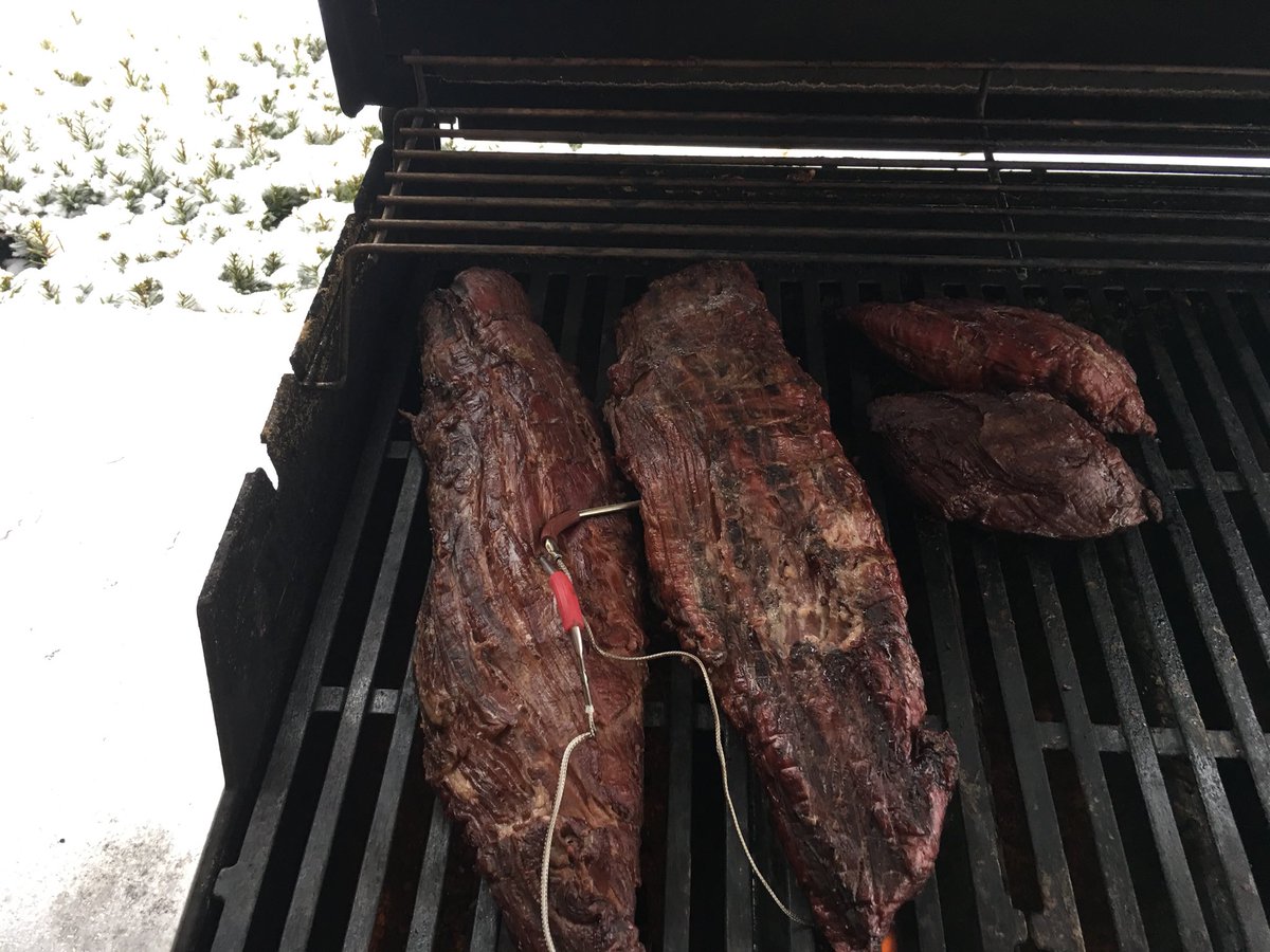 erichaas22's tweet photo. Made some fabulous #filet to feed a crowd for the wifes’s 40th #BBQ #reversesear #perfectcook #drybrine #shesoldladynow #delish #steak #BEEF https://t.co/QCPpJXzQQh