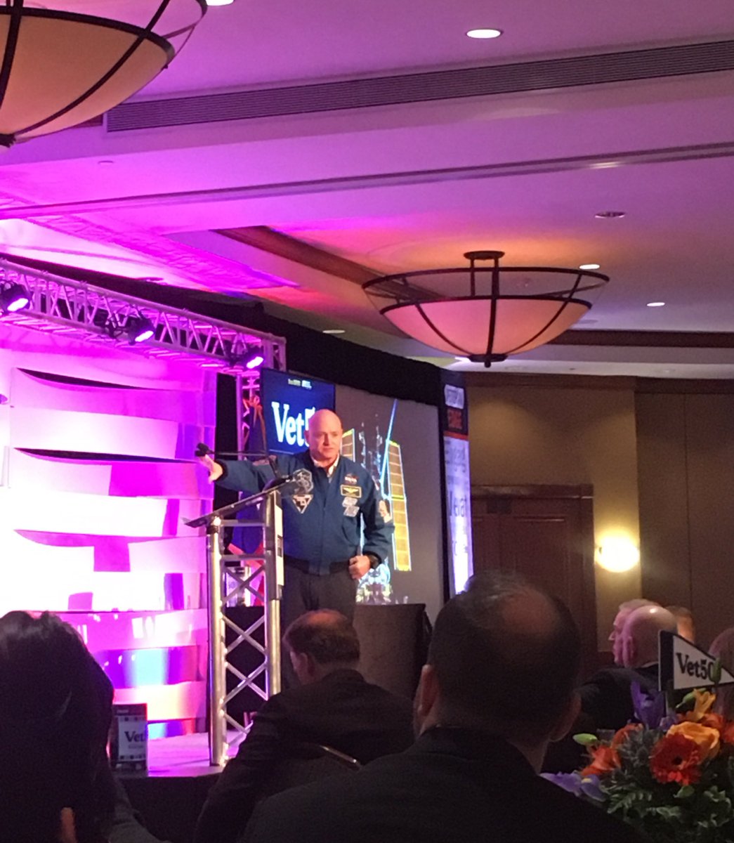 SaharYumnaR's tweet photo. It was such an honor to hear about @StationCDRKelly ‘s amazing journey tonight alongside so many other inspiring individuals #Vet50 #Endurance #TheSkyIsNotTheLimit https://t.co/knPCiV5sDK