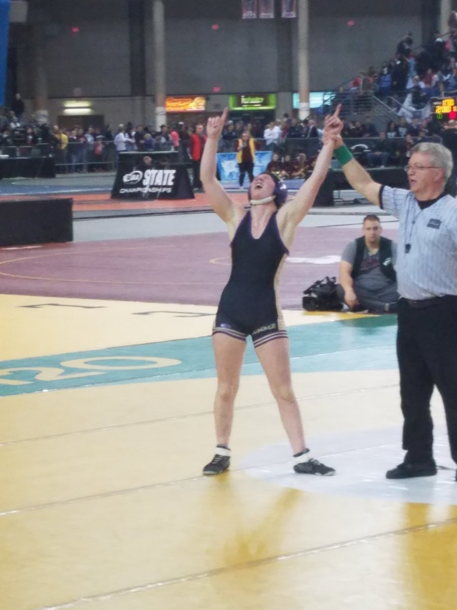 SumnerSpartans's tweet photo. Your STATE CHAMPION at 140 NICOLE CLARK! #SpartanHistory https://t.co/33EggOaOC1