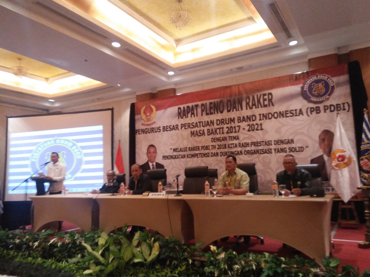 pdbipusat's tweet photo. Rapat Kerja dan Rapat Pleno PB PDBI masa bakti 2017-2021 https://t.co/QfzSD3SkdR