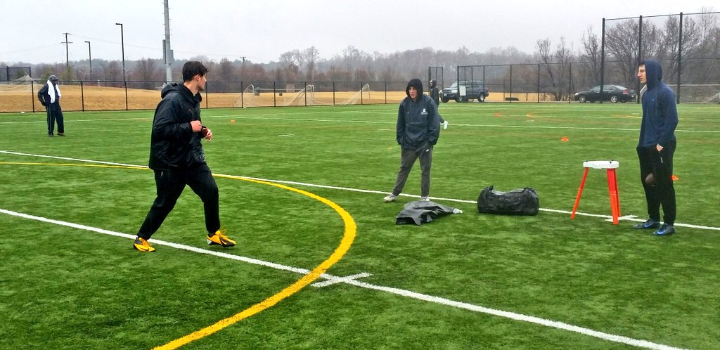 ItsOrderMySteps's tweet photo. FREE #FCA Clinic FOOTBALL🏈 SUNDAYS 1pm, Feb18 thru summer. Pls RSVP, FREE Colleges Visit Checklist, DRESS APPROPRIATELY &amp; bring water. At South County HS 85O1 Silverbrook RD Lorton VA 22079 Upper turf fields by Middle School 
#omsEvents Fellowship of Christian Athletes #FCArise https://t.co/wWFSbvsjuA