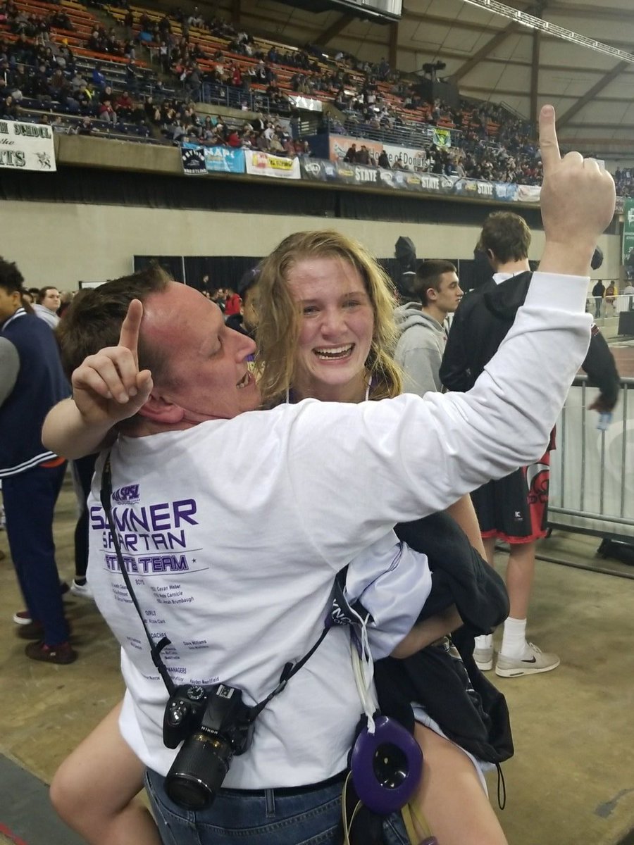 Manningthestorm's tweet photo. Sumner girls wrestling first state champion Nicole Clark. Won 140 pound title. https://t.co/FnuKl39Zxy