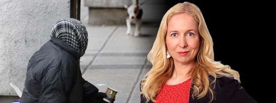 ExpressenLedare's tweet photo. ANNA DAHLBERG: Ingen kan längre blunda för tiggeriets baksidor
https://t.co/v2MxVdxcl8 https://t.co/AciFZpNu0q