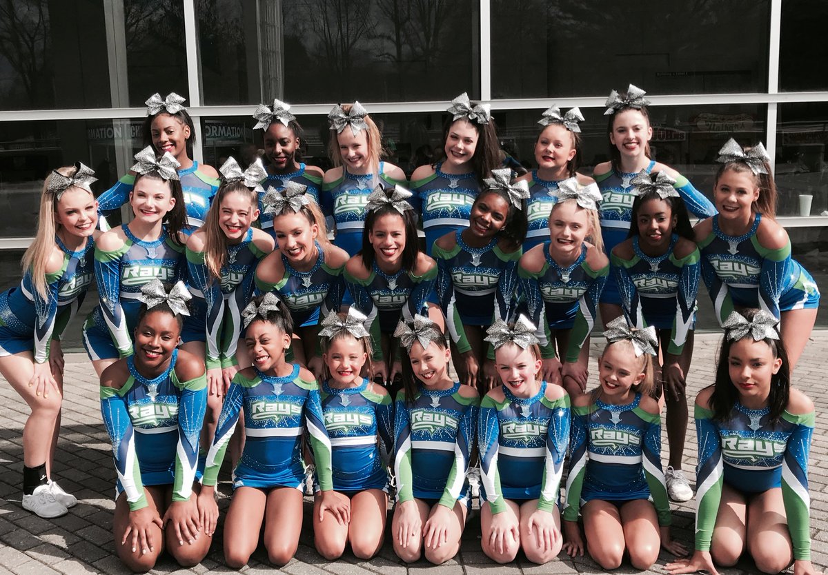 I love these ladies! <a href="/Platinum_Rays/">PLATINUM💍</a> <a href="/Chrome_Rays/">Chrome_Rays</a> 💙💚💙💚